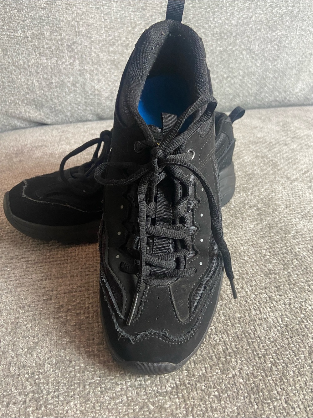 Good Year Womens size 8 Black Low-Top Lace-Up Sneakers